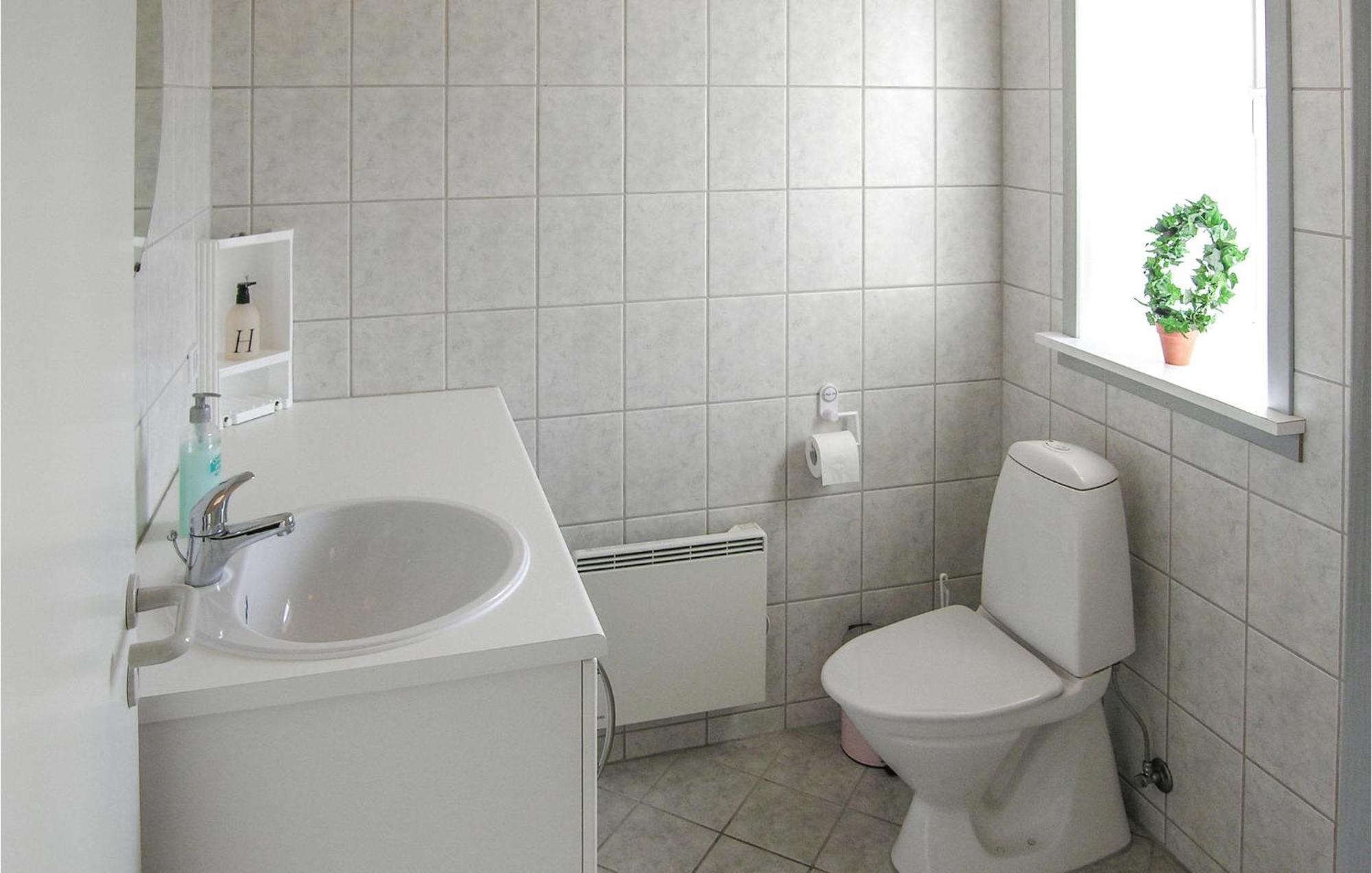 2 Bedroom Gorgeous Home In Hvide Sande Havrvig Dış mekan fotoğraf