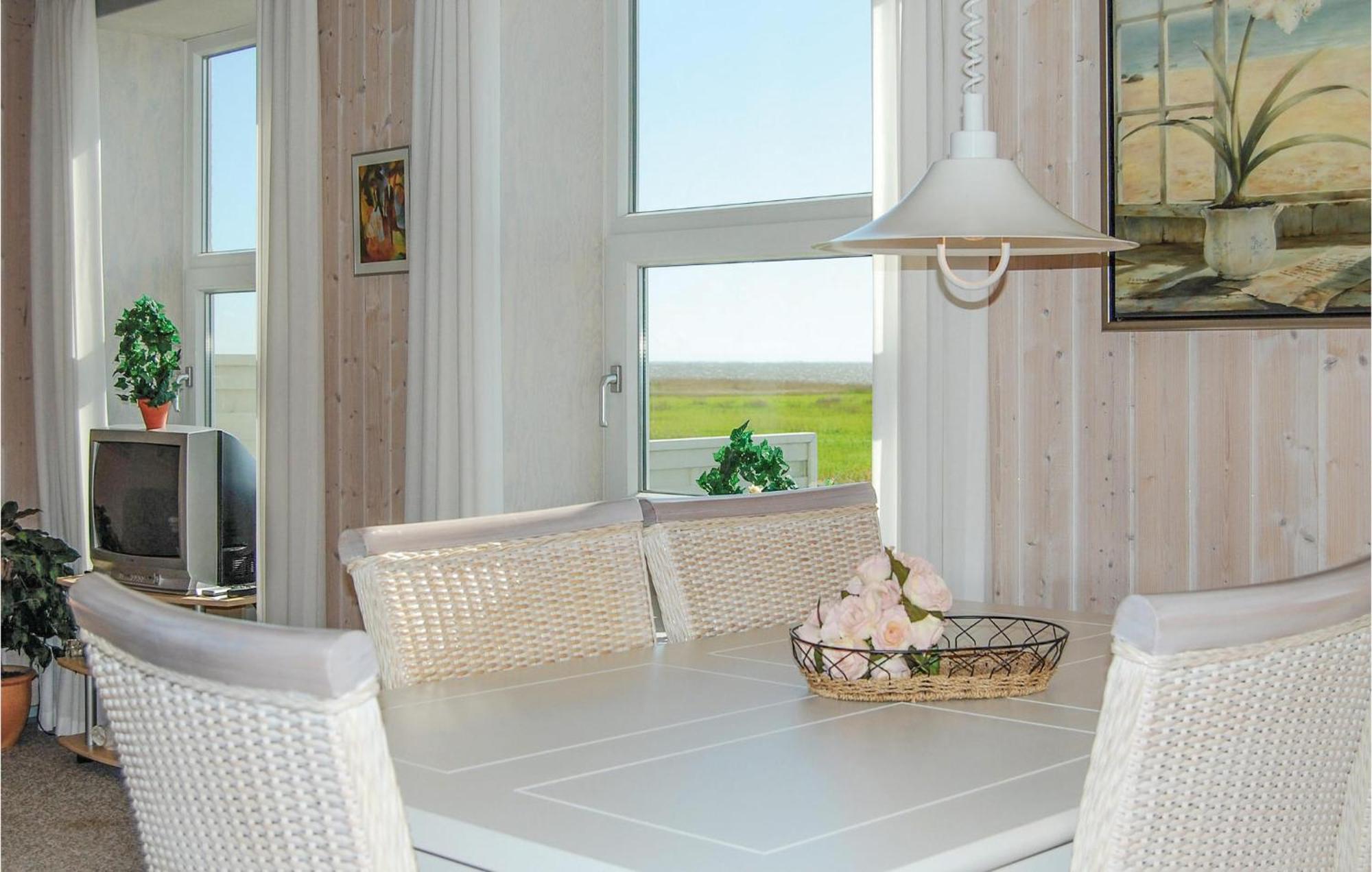 2 Bedroom Gorgeous Home In Hvide Sande Havrvig Dış mekan fotoğraf